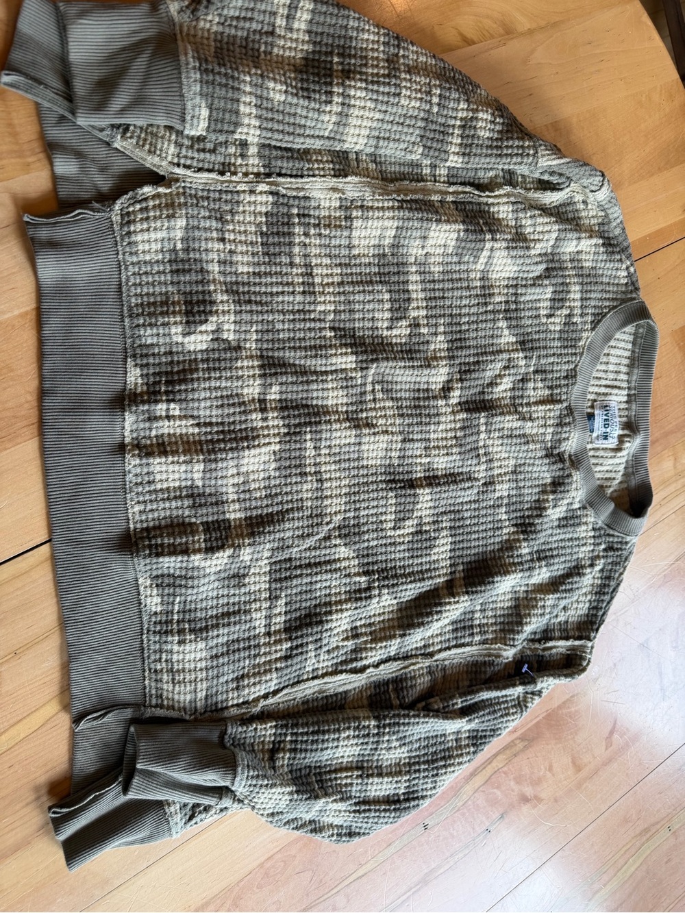aerie Olive Green & Cream Waffle-Knit Crewneck Sweatshirt
